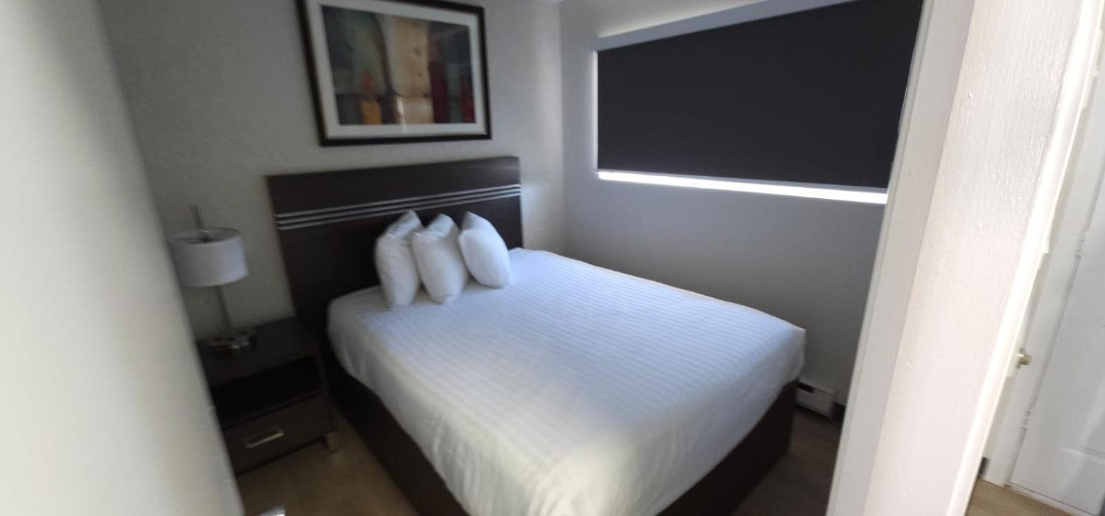Riverside Motel Пентиктон Экстерьер фото