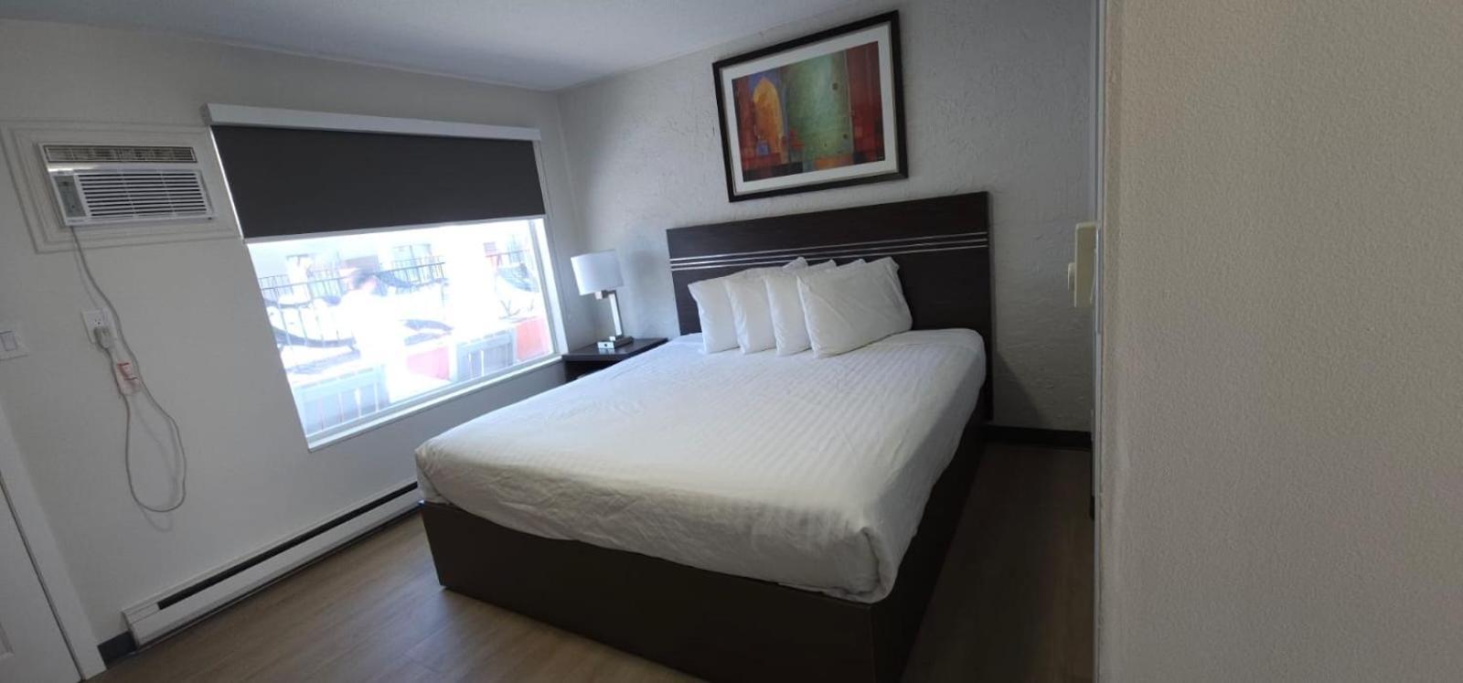 Riverside Motel Пентиктон Экстерьер фото