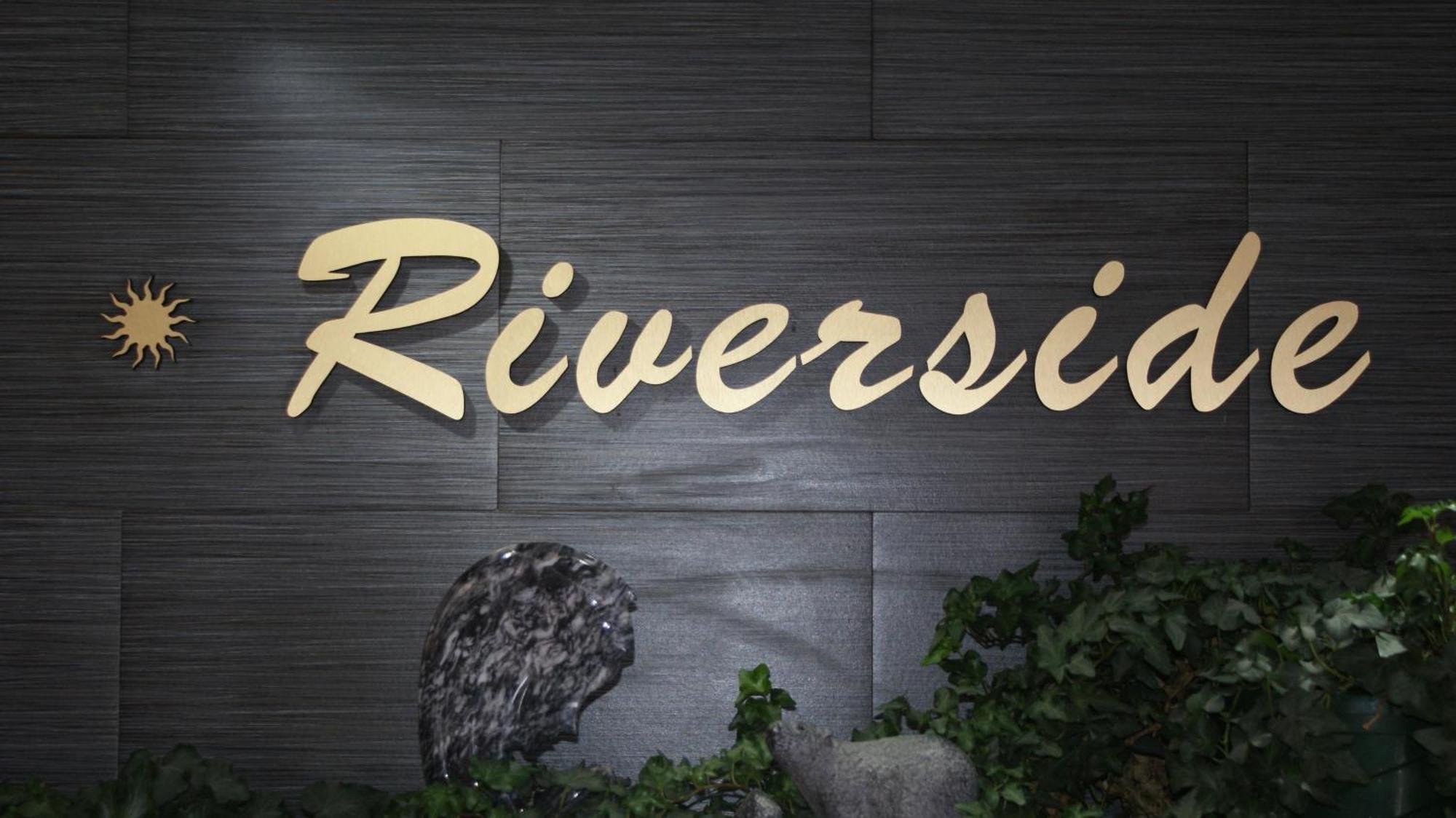 Riverside Motel Пентиктон Экстерьер фото